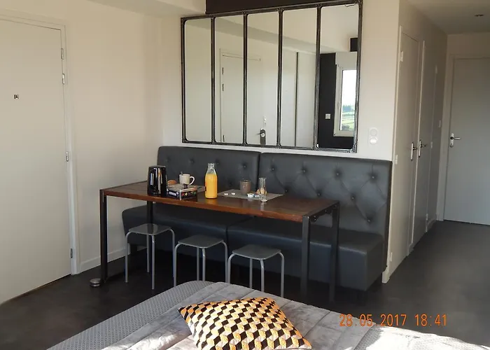 Hotel Mille Et Une Nuits D\'Aubrac