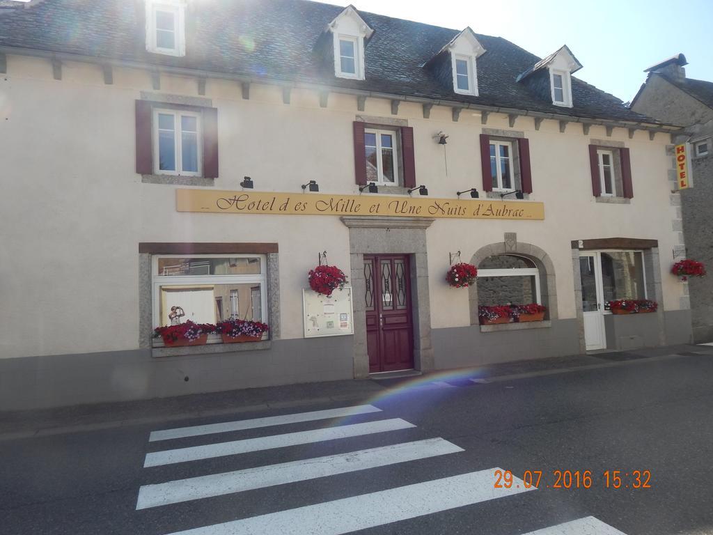 Hotel Mille Et Une Nuits D'aubrac *